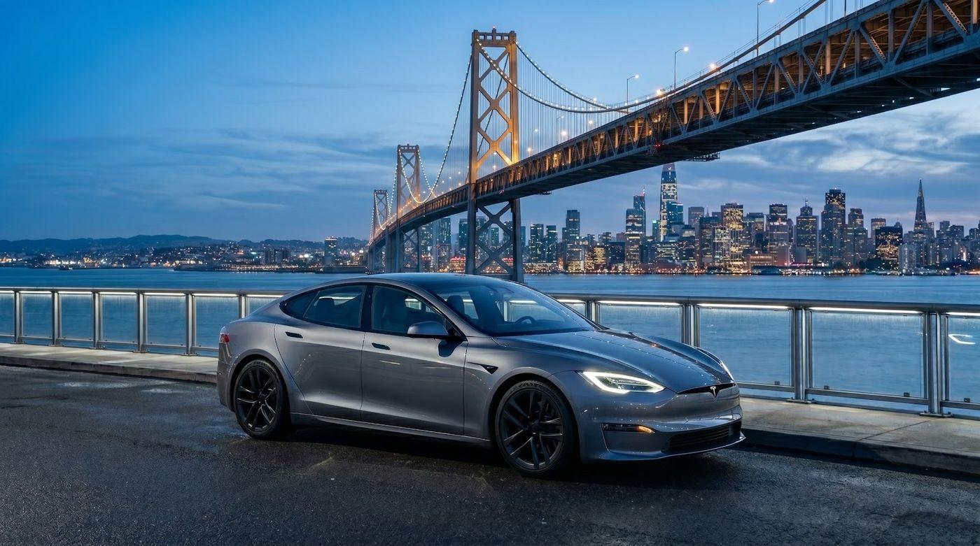 2022 Tesla Model S Plaid
